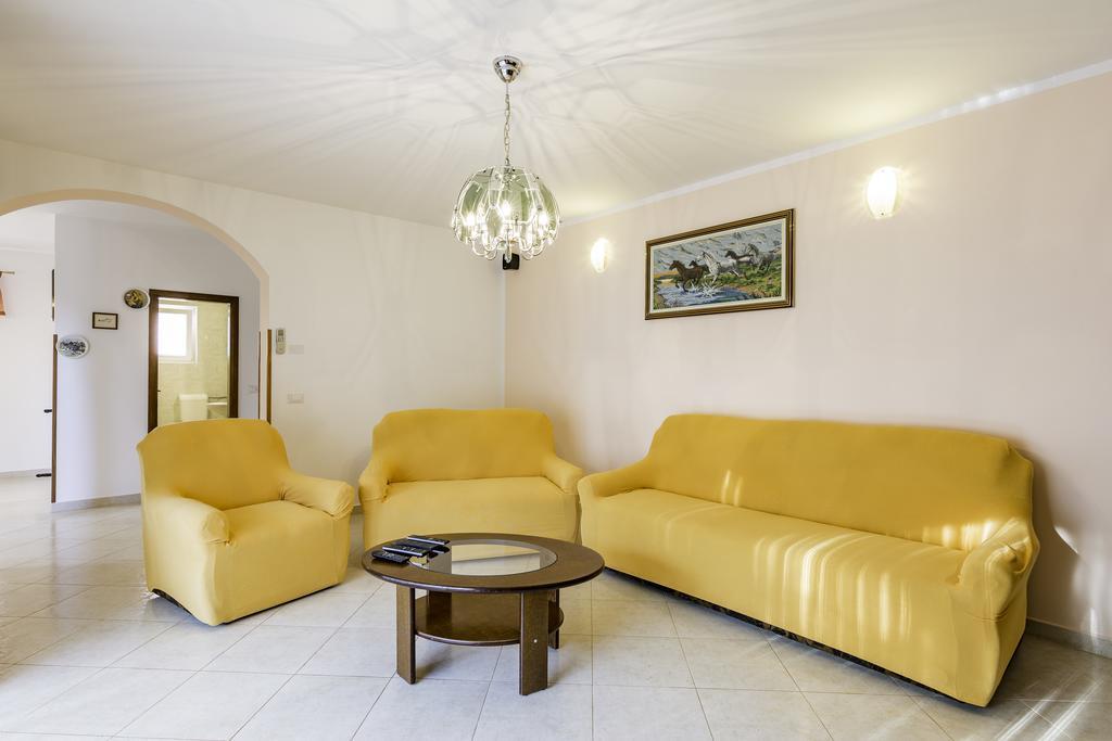 Apartmani Radmila Nova Vas (Porec) Exterior foto