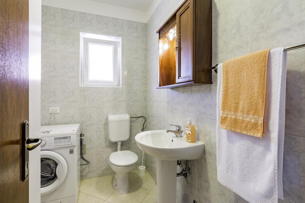 Apartmani Radmila Nova Vas (Porec) Exterior foto