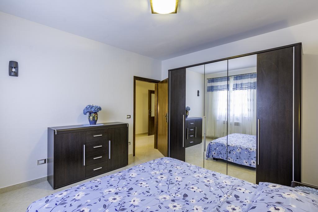 Apartmani Radmila Nova Vas (Porec) Exterior foto