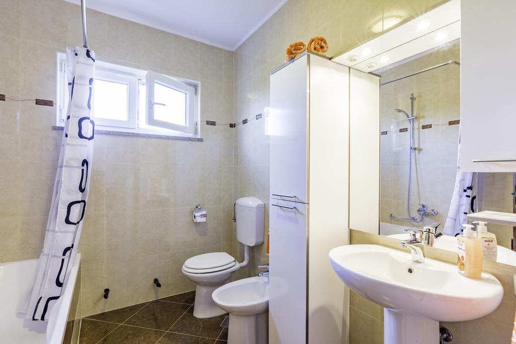 Apartmani Radmila Nova Vas (Porec) Exterior foto